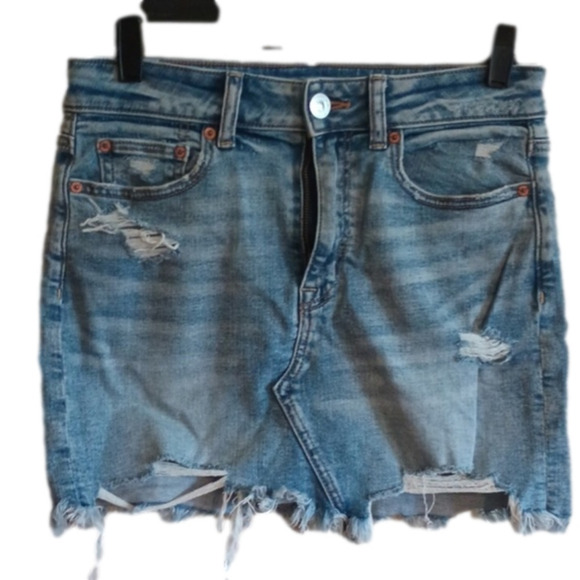 AMERICAN Eagle distressed denim skirt. Supercute for school.Size 6.Spring! - Picture 1 of 10